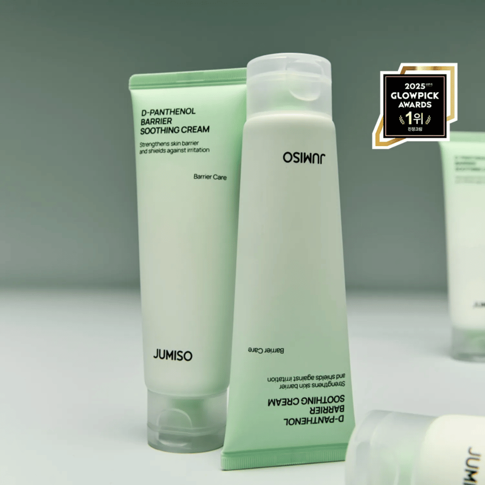 Jumiso D-Panthenol Barrier Soothing Cream i tub med lock, fotograferad från sidan med Glowpick Awards 2025-logga.