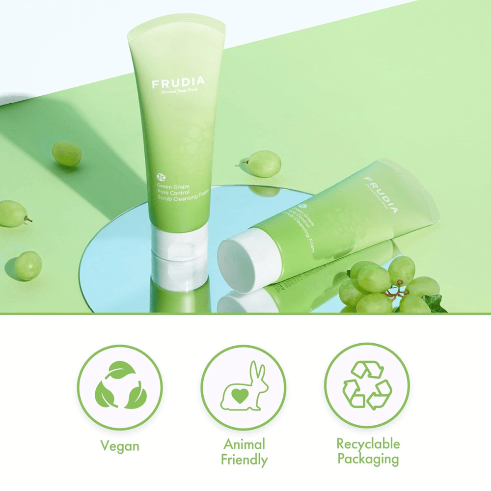 FRUDIA Green Grape Pore Control Scrub Cleansing Foam – vegan and cruelty-free face wash with recyclable packaging, designed for effective pore care.