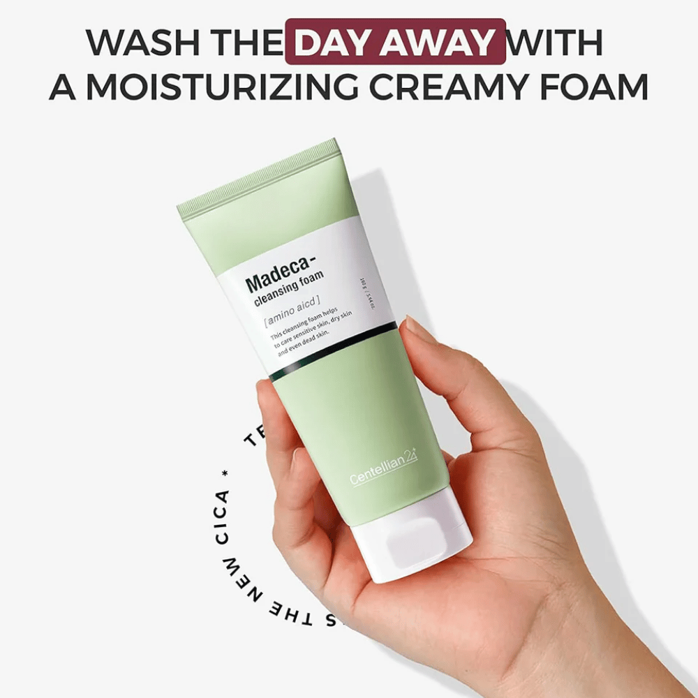 Centellian24 Madeca Amino Acid Cleansing Foam in hand – Korean face wash with amino acids and Centella Asiatica that provides a creamy foam and gently cleanses the skin without drying it out.