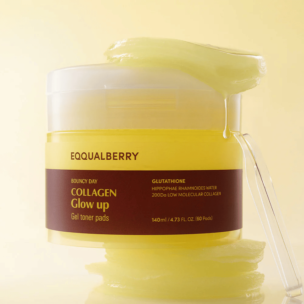 Bouncy Day Collagen Glow up Gel Toner Pads containing low molecular collagen and glutathione to give the skin a healthy glow and moisture.