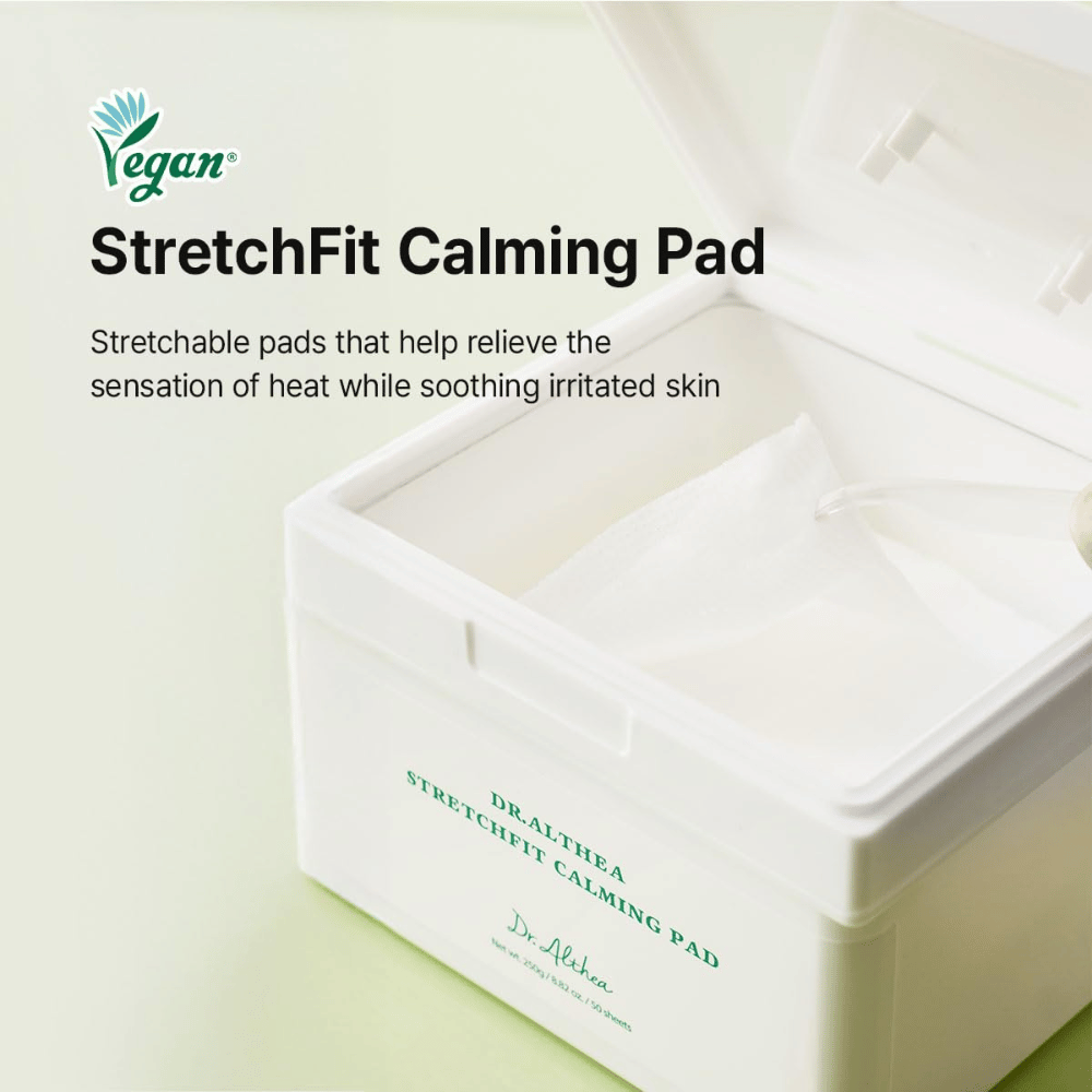 Image – lifestyle / packaging open (purchase intent)
Dr. Althea Stretchfit Calming Pad in packaging with hydrating pads that soothe and care for sensitive skin.