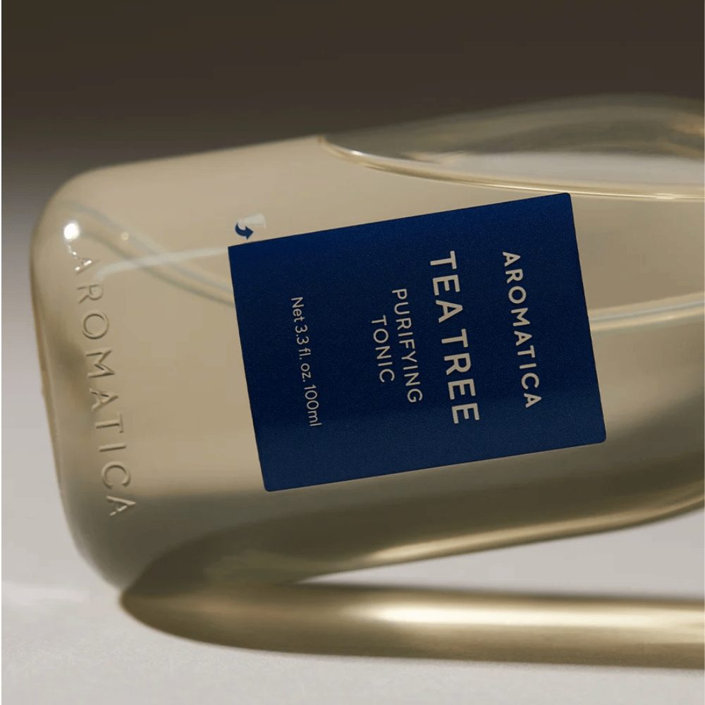 AROMATICA Tea Tree Purifying Tonic – close-up of bottle and product label